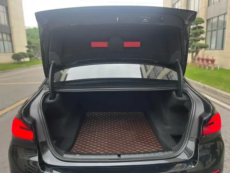 2021 BMW 5 Series 525Li Luxury Package — миниатюра 20
