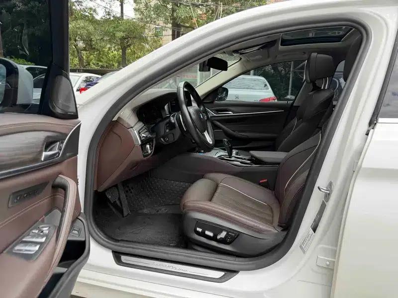 BMW 5 Series 2021 530Li Luxury Package — миниатюра 17