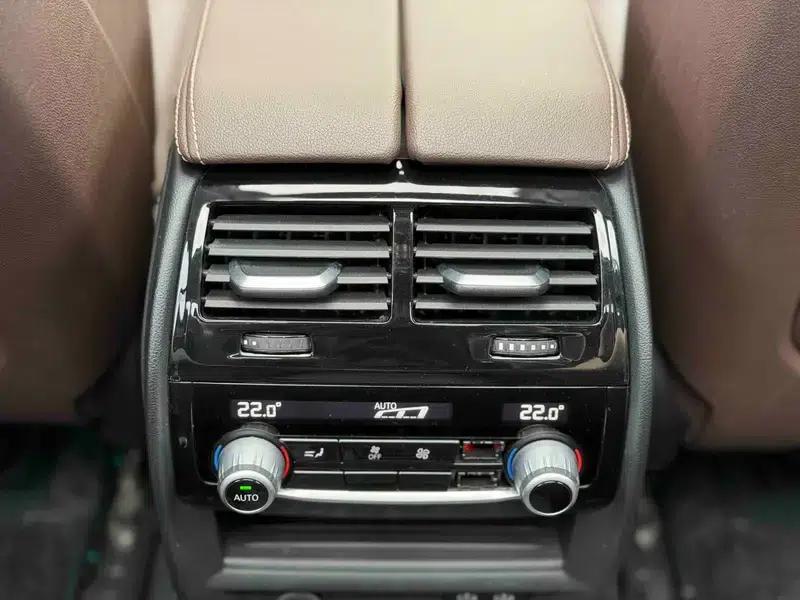 BMW 5 Series 2021 530Li Luxury Package — миниатюра 9