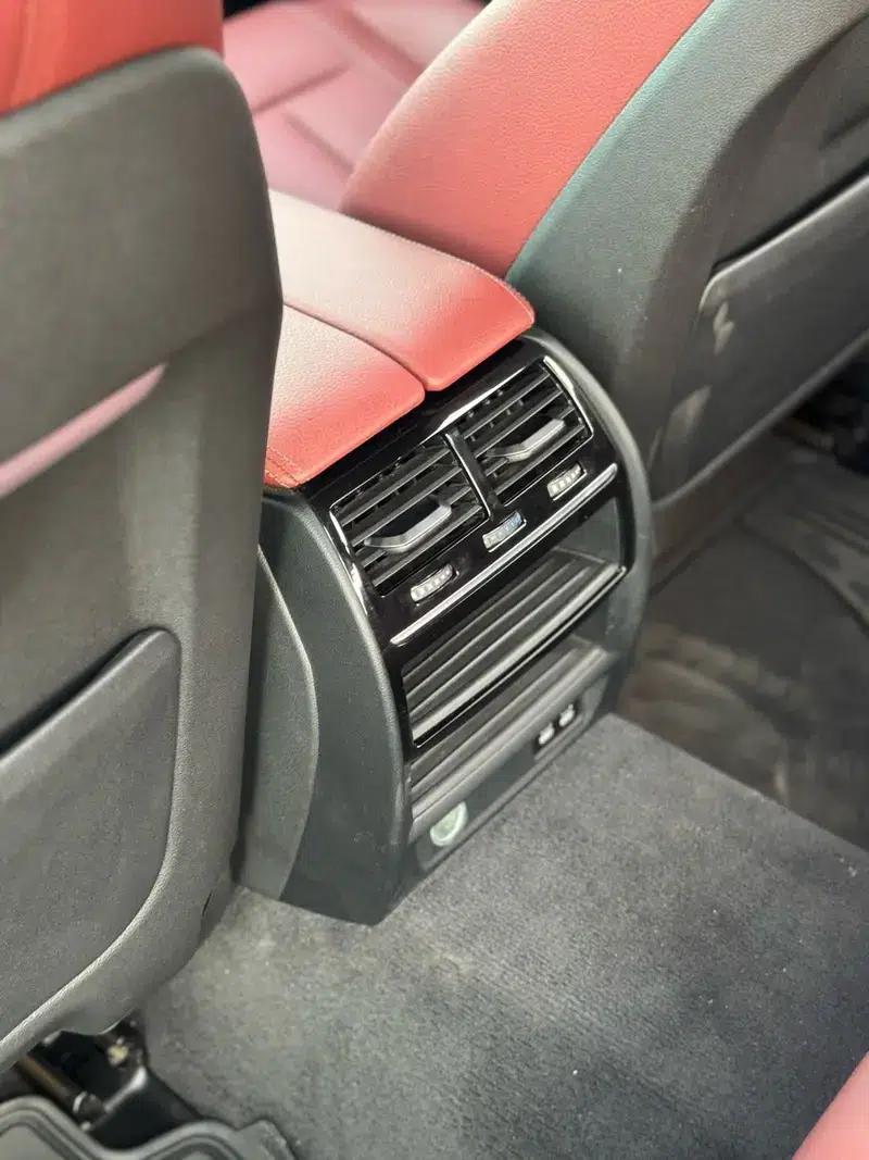 2020 BMW 5 Series 530Li xDrive M Sport Package — миниатюра 8