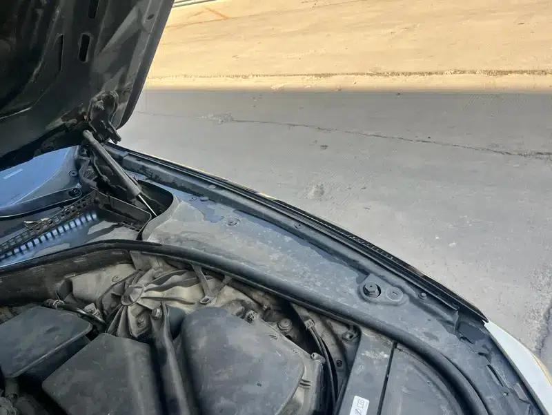 BMW 5 Series 2012 523Li Leading Edition — миниатюра 29