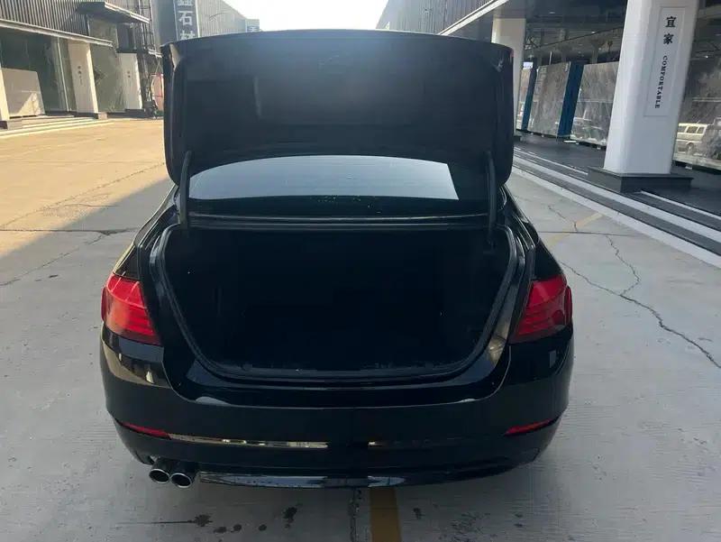 BMW 5 Series 2012 523Li Leading Edition — миниатюра 40