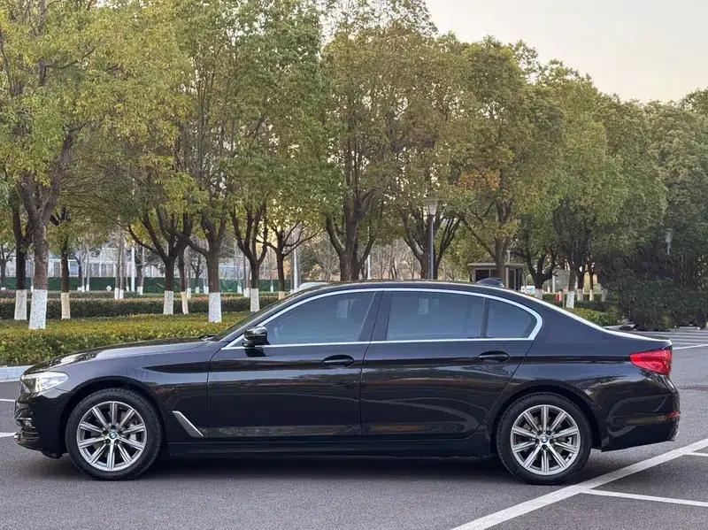 BMW 5 Series 2018 528Li Launch Special Edition — миниатюра 3