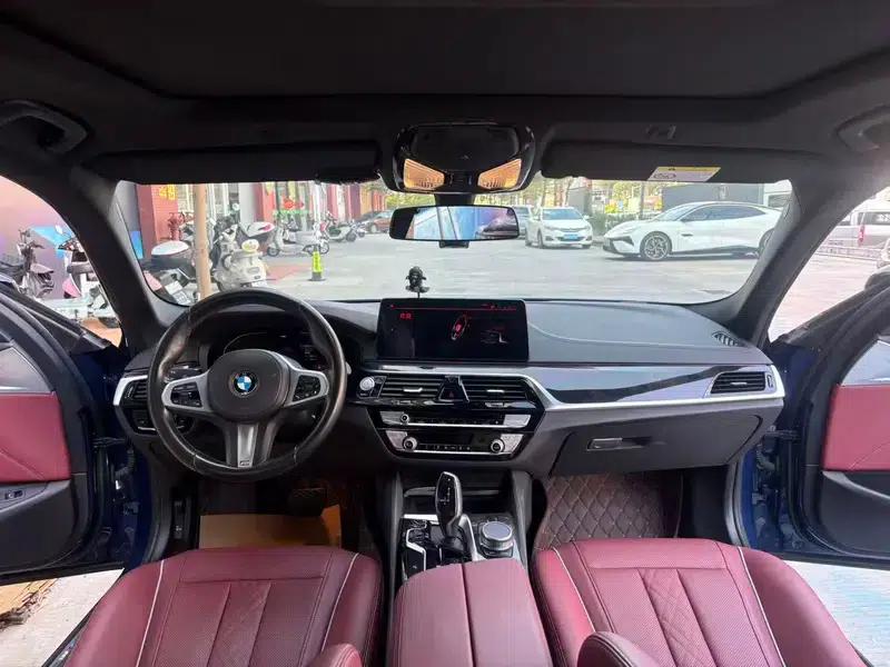 2021 BMW 5 Series 525Li M Sport Package — миниатюра 14