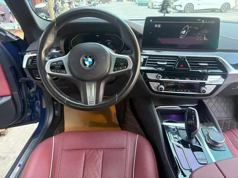 2021 BMW 5 Series 525Li M Sport Package — миниатюра 15