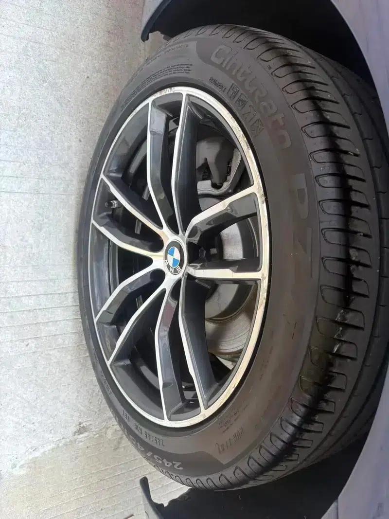 2021 BMW 5 Series 525Li M Sport Package — миниатюра 9