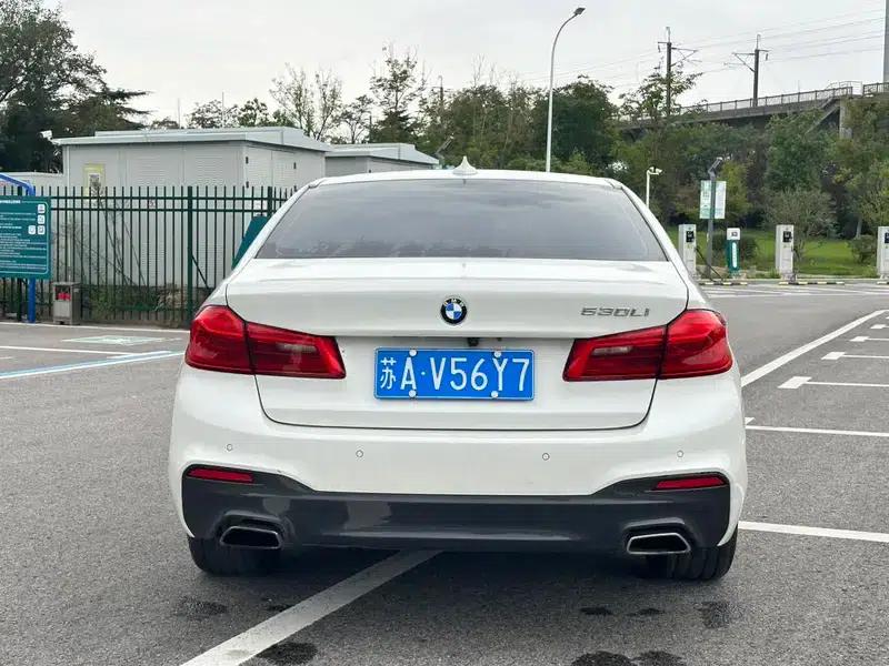2018 BMW 5 Series Facelift 530Li Leading Edition M Sport Package — миниатюра 4