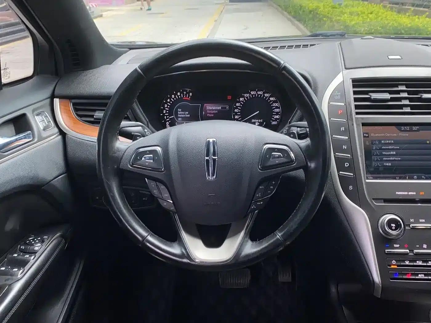 Lincoln MKC 2014 2.0T 2WD Premium Edition — миниатюра 14