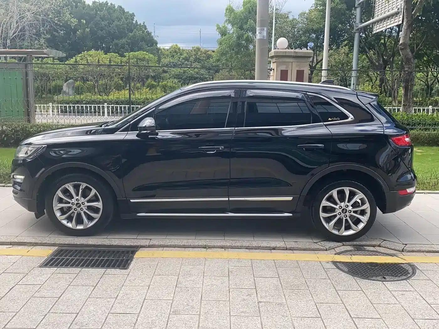 Lincoln MKC 2014 2.0T 2WD Premium Edition — миниатюра 4