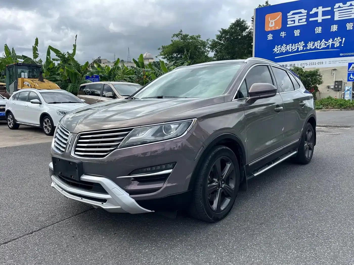 Lincoln MKC 2014 2.0T Two-Wheel Drive Premium Edition — миниатюра 1