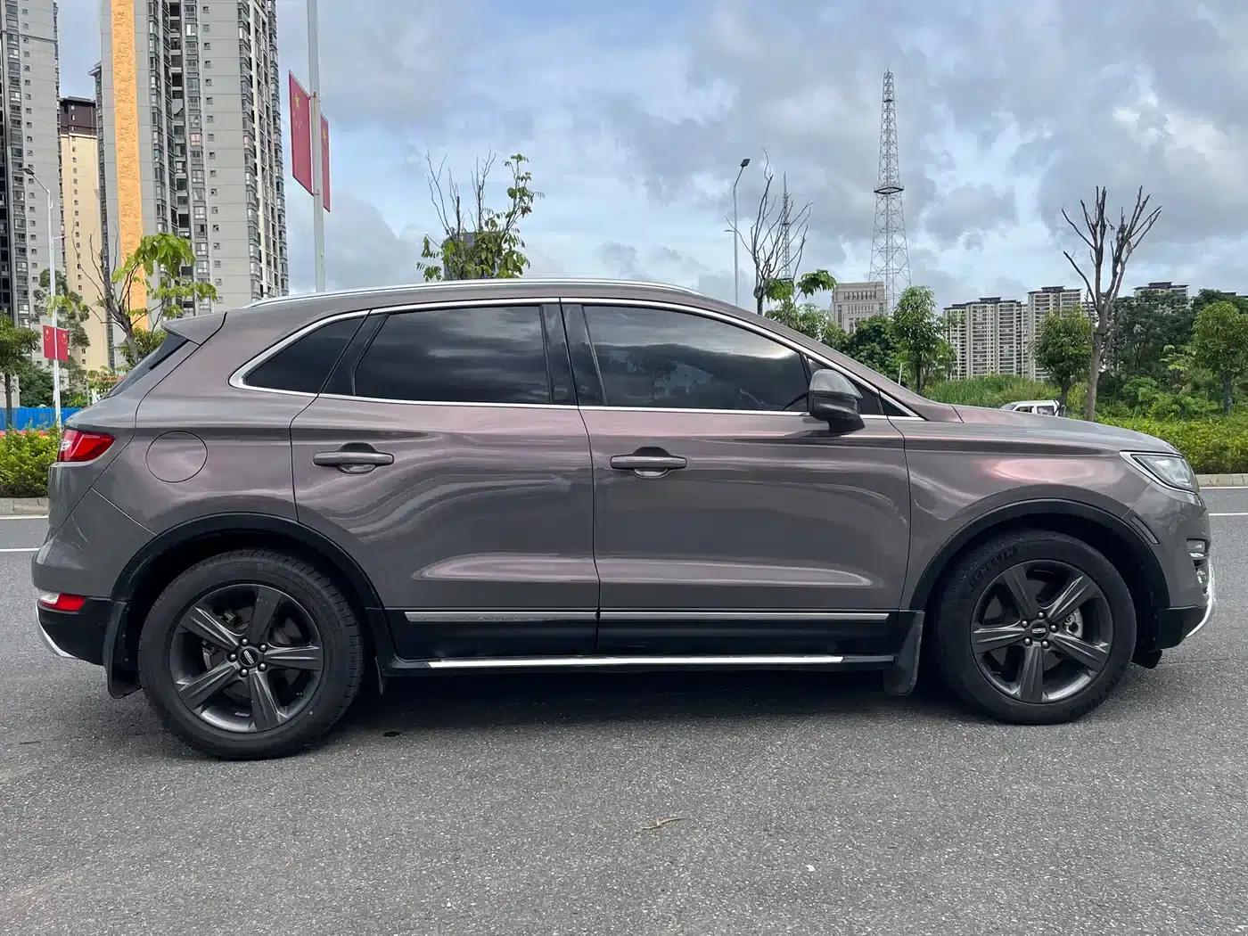 Lincoln MKC 2014 2.0T Two-Wheel Drive Premium Edition — миниатюра 8