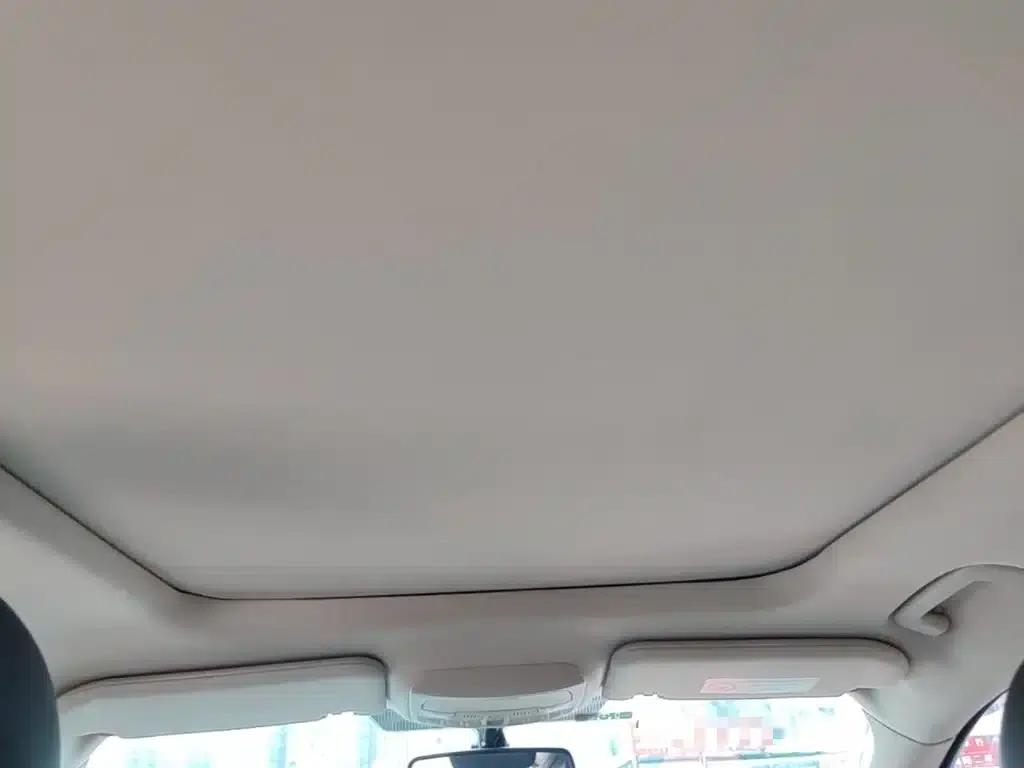 Lincoln MKC 2018 2.0T 2WD Premium Edition — миниатюра 18
