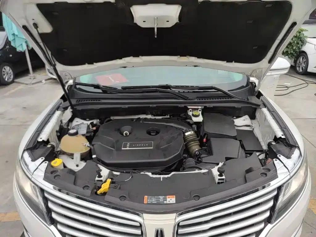 Lincoln MKC 2018 2.0T 2WD Premium Edition — миниатюра 20