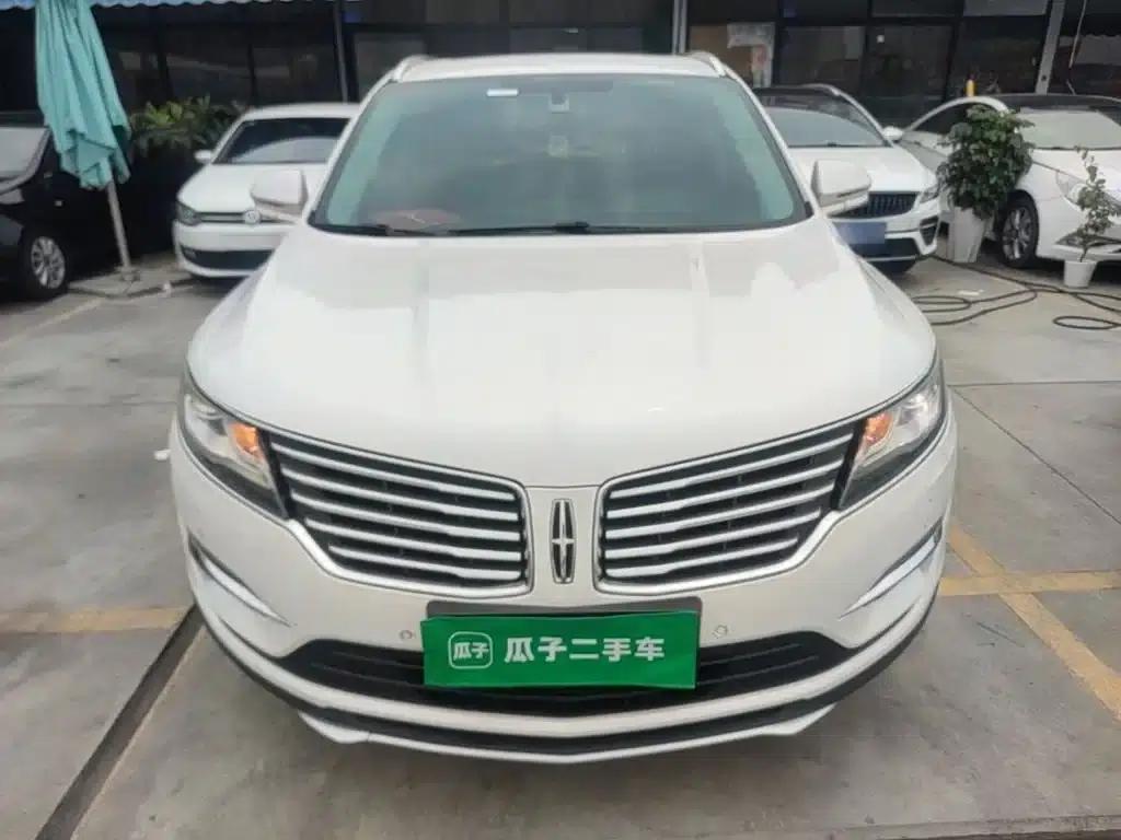 Lincoln MKC 2018 2.0T 2WD Premium Edition — миниатюра 3