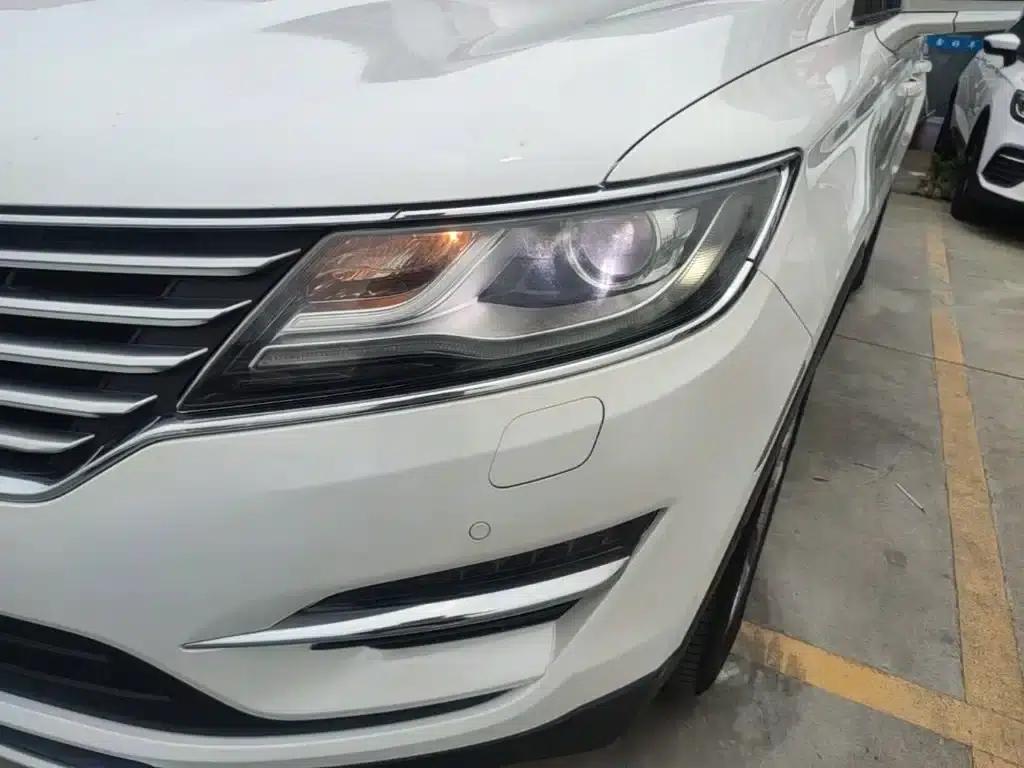 Lincoln MKC 2018 2.0T 2WD Premium Edition — миниатюра 24