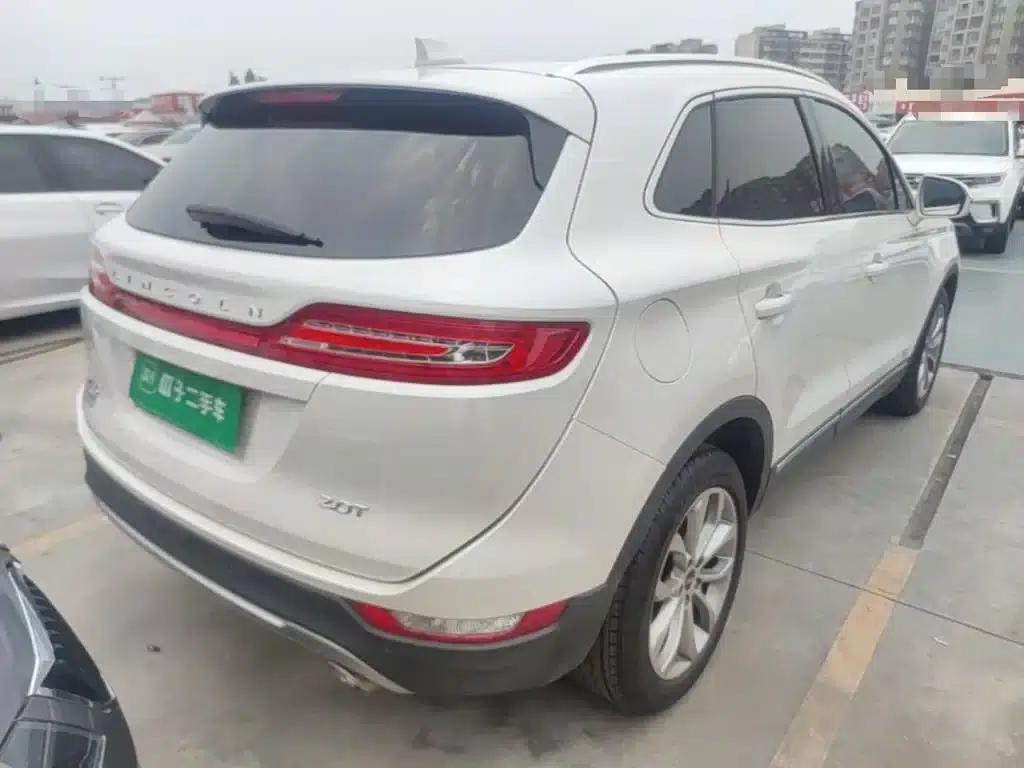 Lincoln MKC 2018 2.0T 2WD Premium Edition — миниатюра 7