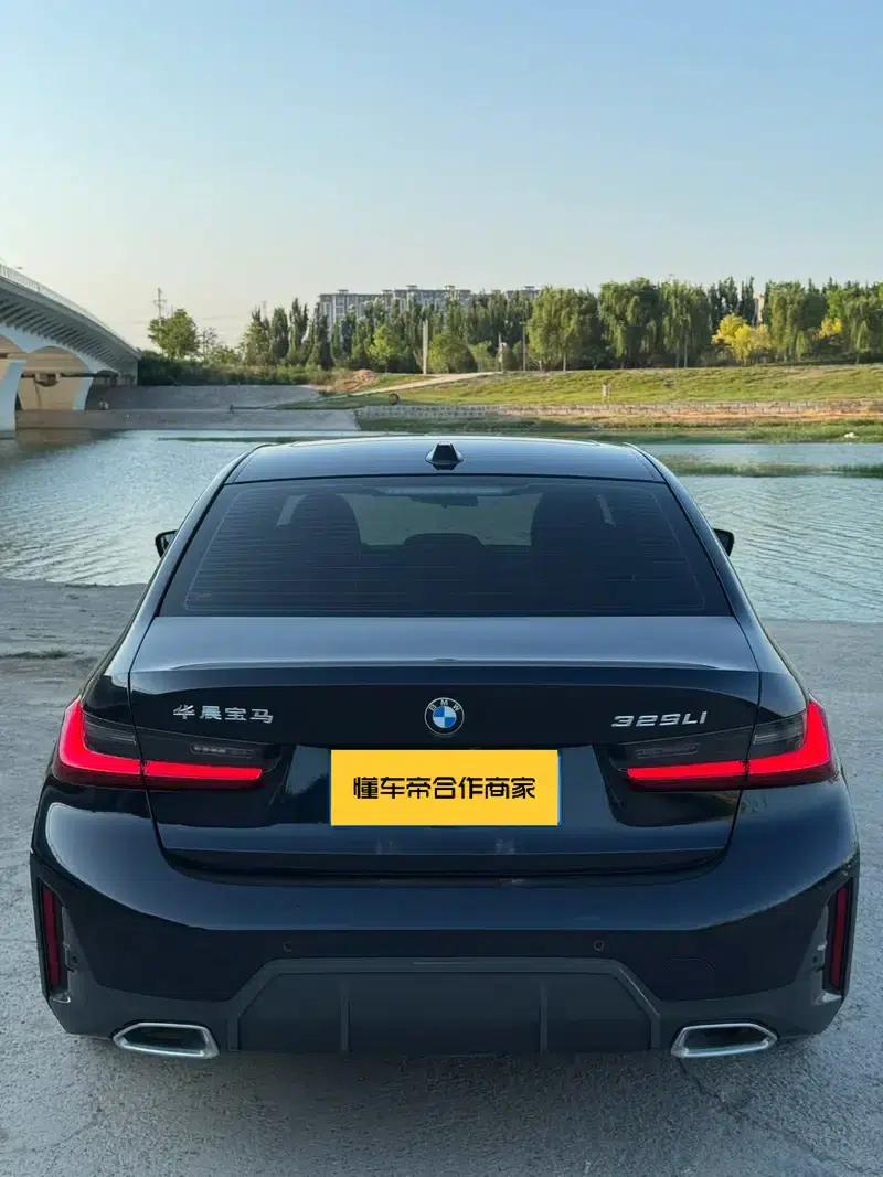 2023 BMW 3 Series 325i M Sport Package — миниатюра 4