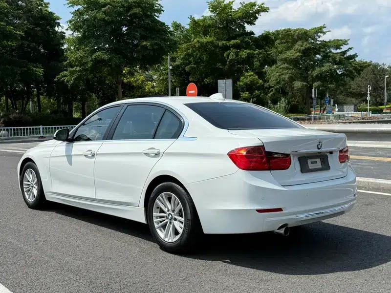 BMW 3 Series 2014 320Li Fashion Edition — миниатюра 4