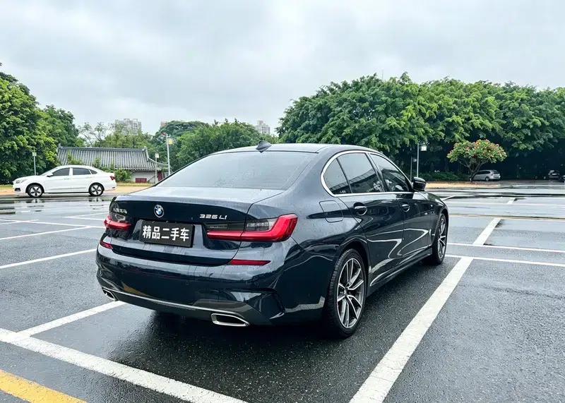 2022 BMW 3 Series 325Li M Sport Package — миниатюра 6