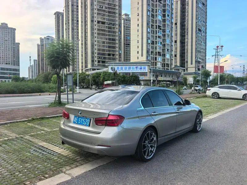 2017 BMW 3 Series 318Li Fashion Edition — миниатюра 5