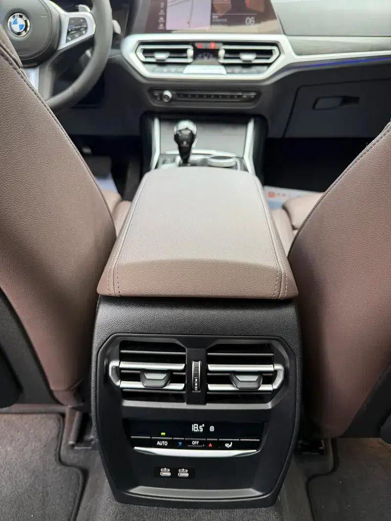 2021 BMW 3 Series 330Li xDrive M Sport Shadow Edition — миниатюра 13