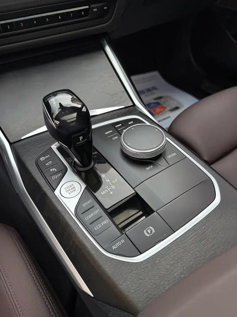 2021 BMW 3 Series 330Li xDrive M Sport Shadow Edition — миниатюра 19
