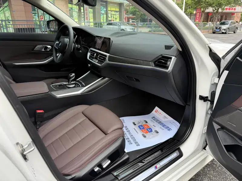 2021 BMW 3 Series 330Li xDrive M Sport Shadow Edition — миниатюра 21