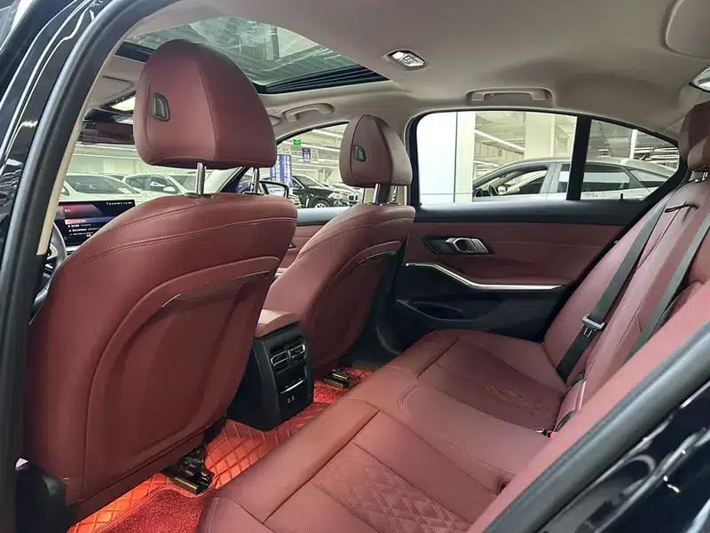 2023 BMW 3 Series 325i M Sport Package — миниатюра 12