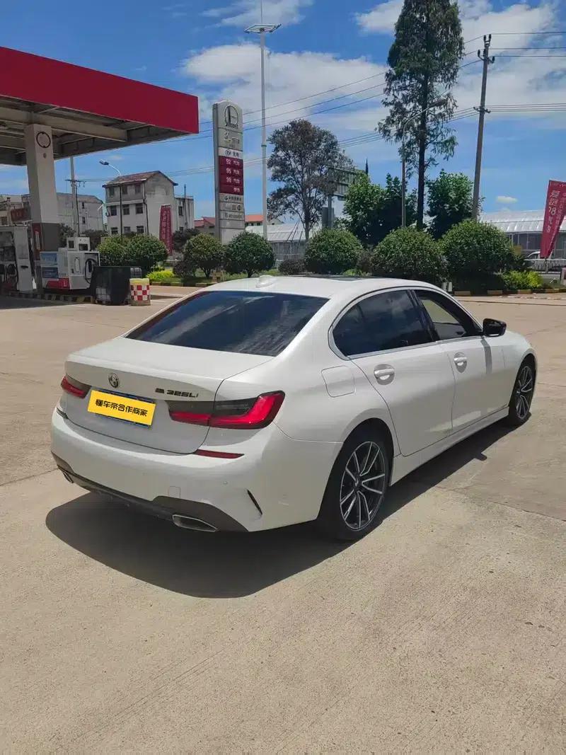 2020 BMW 3 Series 325Li M Sport Package — миниатюра 7