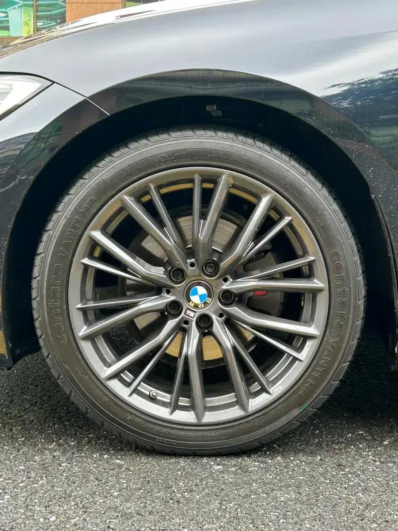 2021 BMW 3 Series 325Li M Sport Shadow Edition — миниатюра 8
