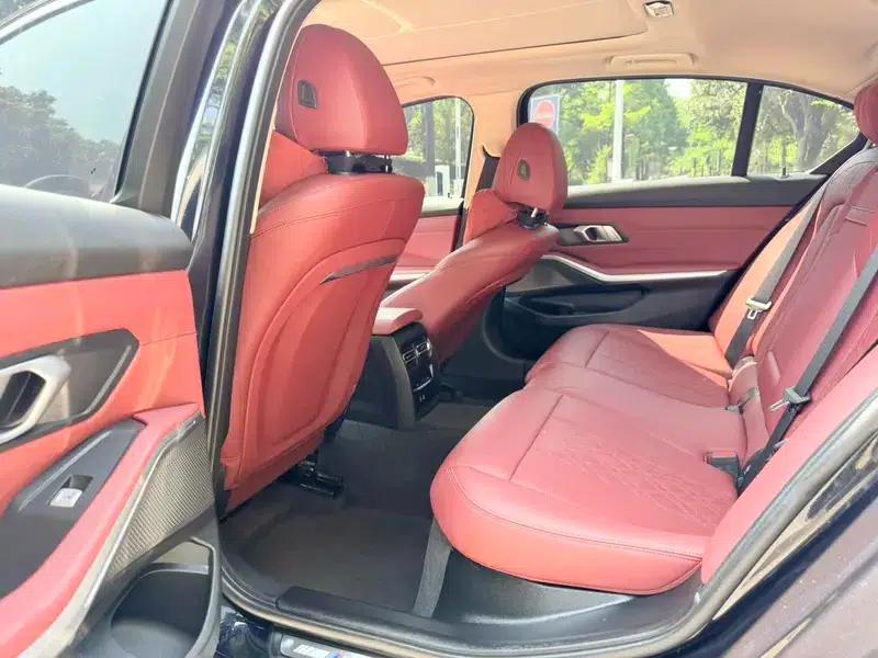2023 BMW 3 Series 325Li M Sport Package — миниатюра 14