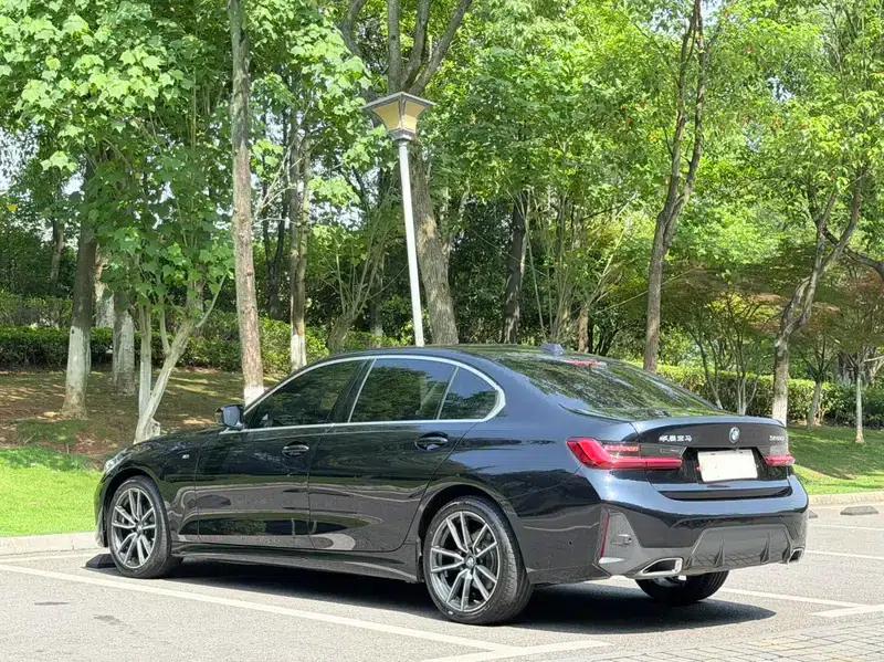 2023 BMW 3 Series 325Li M Sport Package — миниатюра 4