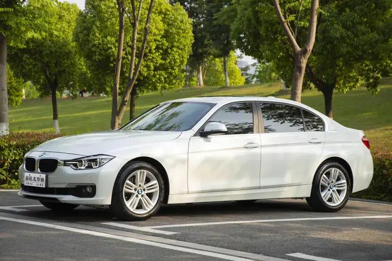 2016 BMW 3 Series 320Li Fashion Edition — миниатюра 1