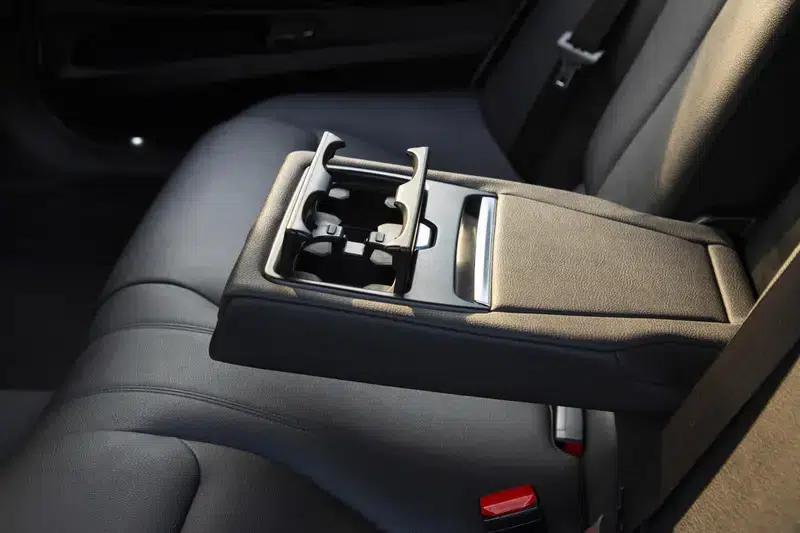 2016 BMW 3 Series 320Li Fashion Edition — миниатюра 33