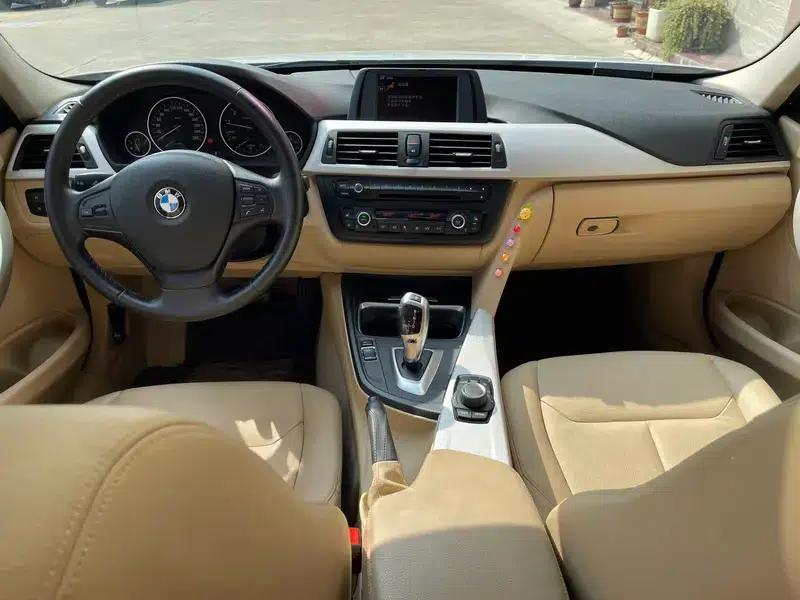 2014 BMW 3 Series 320i Fashion Edition — миниатюра 6