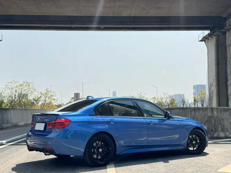 2017 BMW 3 Series 330Li M Sport — миниатюра 5
