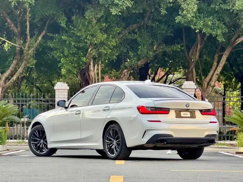 2020 BMW 3 Series Facelift 325i M Sport Shadow Edition — миниатюра 4