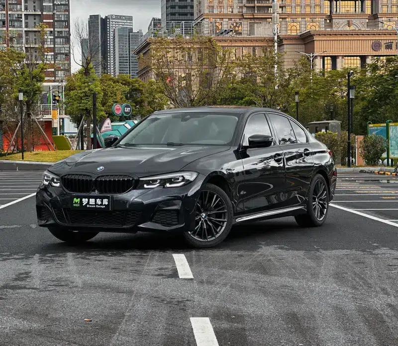 2022 BMW 3 Series 325i M Sport Shadow Edition — миниатюра 1