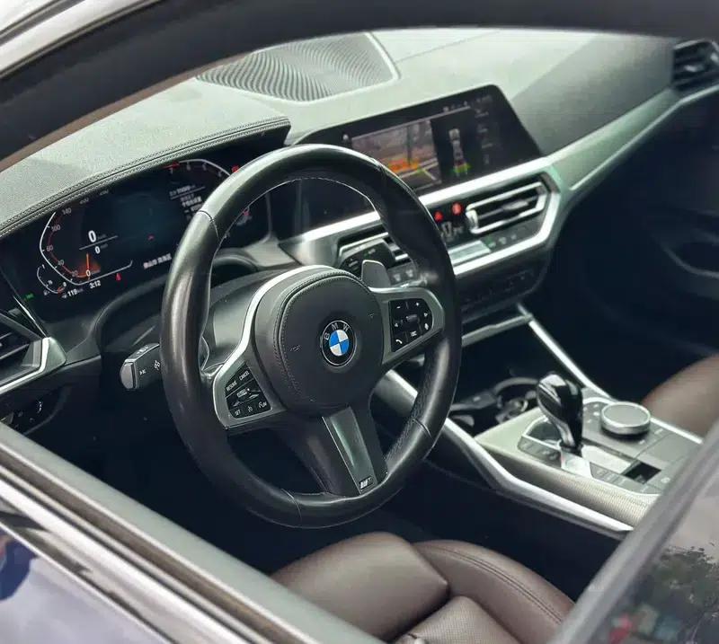 2022 BMW 3 Series 325i M Sport Shadow Edition — миниатюра 20