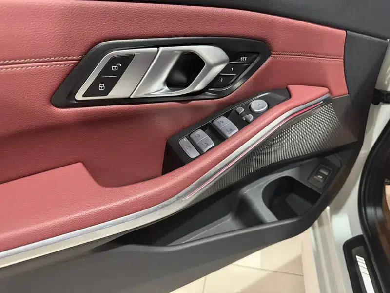 2023 BMW 3 Series 325Li M Sport Package — миниатюра 22