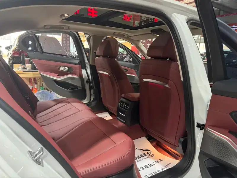 2023 BMW 3 Series 325Li M Sport Package — миниатюра 24