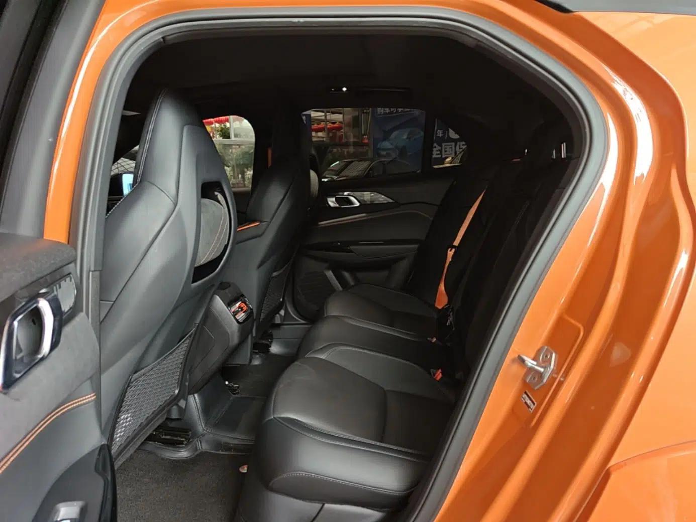 Lynk & Co 02 Hatchback 2021 2.0TD Halo Driving Control Kit Edition — миниатюра 20