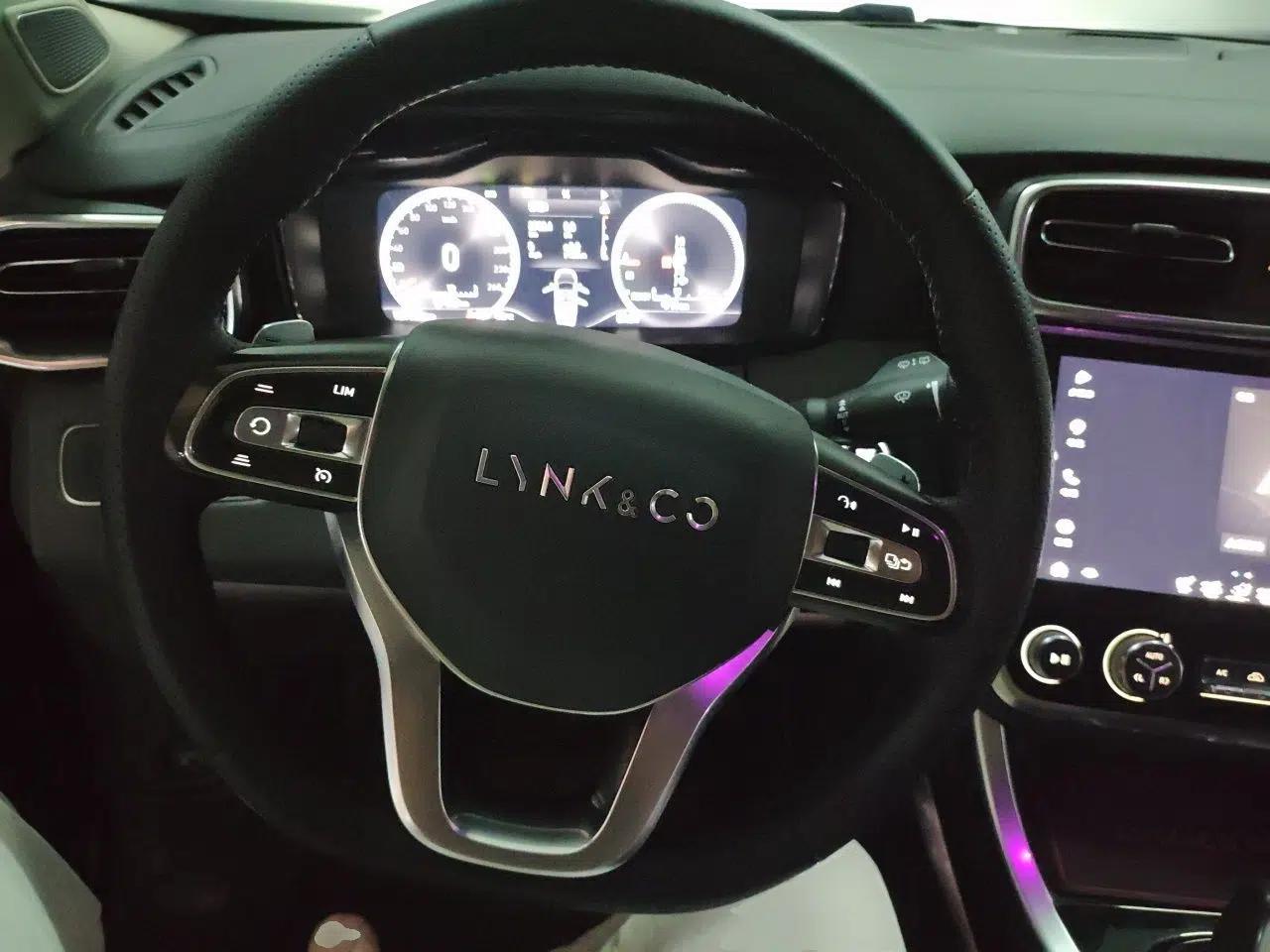 Lynk & Co 01 EM-P 2018 1.5T PHEV JingPro National Emission Standard V — миниатюра 10