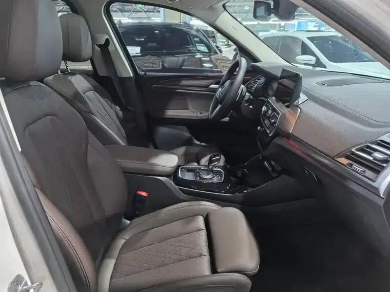 BMW X3 2023 xDrive30i Leading Edition M Sport Package — миниатюра 15
