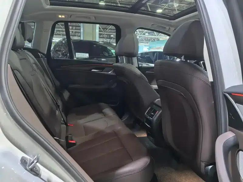 BMW X3 2023 xDrive30i Leading Edition M Sport Package — миниатюра 18
