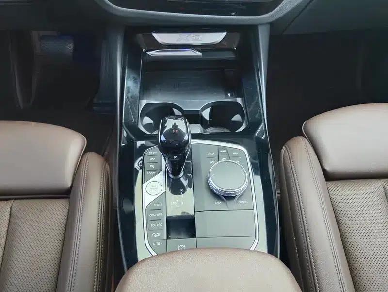 BMW X3 2023 xDrive30i Leading Edition M Sport Package — миниатюра 11