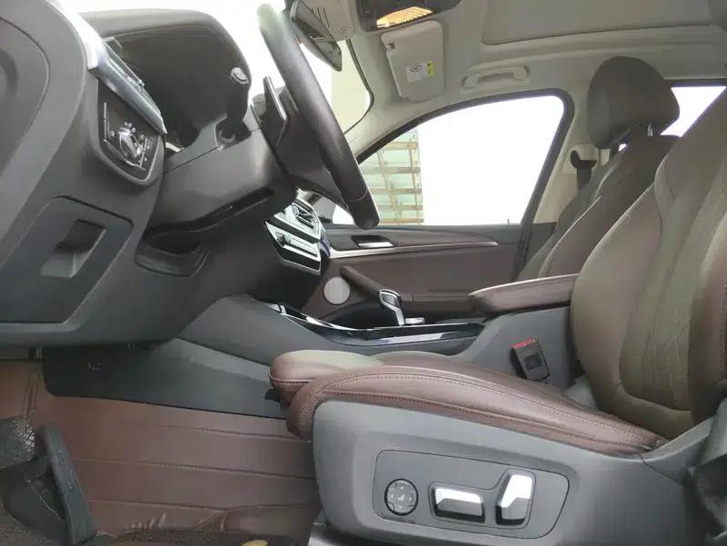 BMW X3 2023 xDrive30i Leading Edition M Sport Package — миниатюра 12