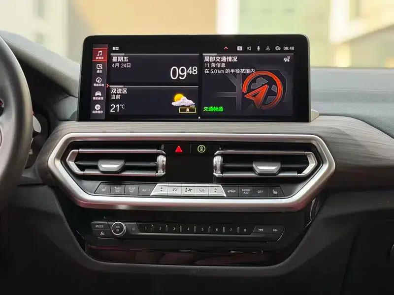 BMW X3 2022 xDrive30i Leading Edition M Sport Package — миниатюра 12