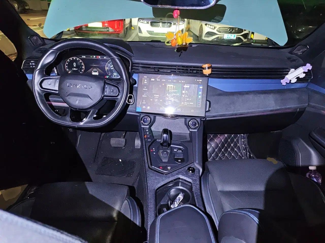 Lynk & Co 05 EM-P 2021 1.5TD PHEV HALO — миниатюра 9