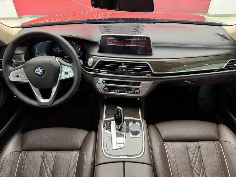 2019 BMW 7 Series 730Li Luxury Package — миниатюра 12